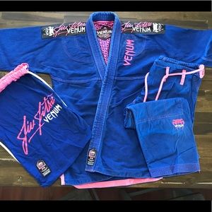 Venum Jiu Jitsu Women’s Gi Size F4